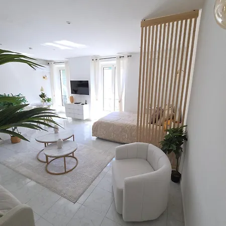 Dante Riviera Elegance Apartmán Nice